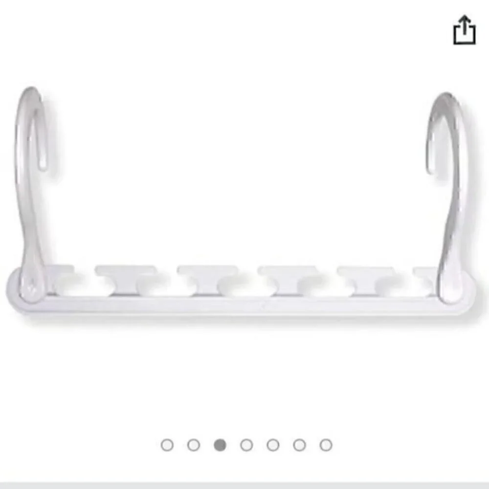 5 Wonder Hangers. Amazing space saving closet organizer